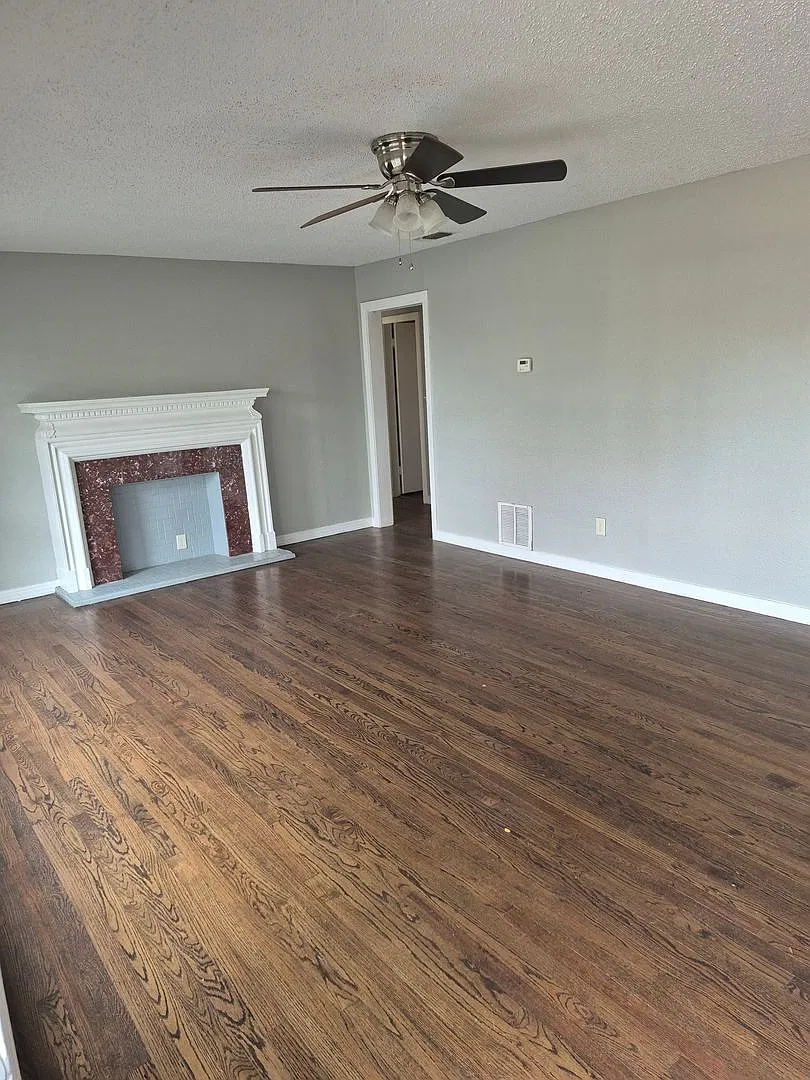 Charming 3-Bedroom, 2-Bath Home with Bonus Living Space — Photo 3