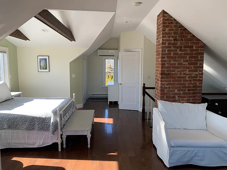 85 Commerce St — Photo 13