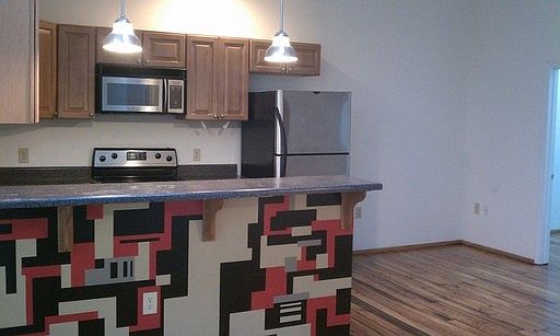 1st image of 00 E Broad St APT 3B