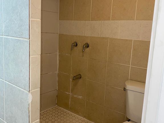 2nd image of 1208 S 49th Ct #12