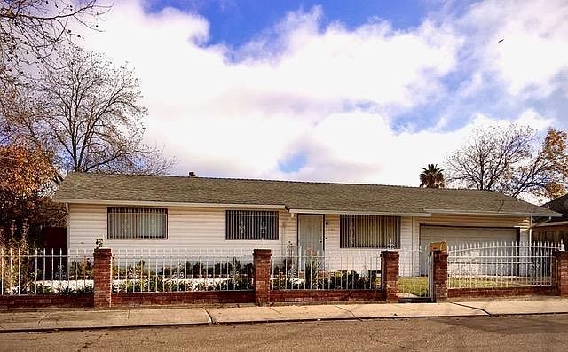 1st image of 920 Burkett Ave