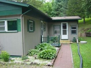 E832 Stokke Rd, De Soto, WI 54624