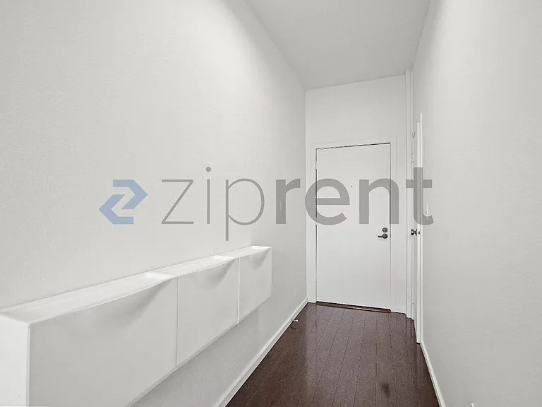 1406 Harvard Ave #16 — Photo 3