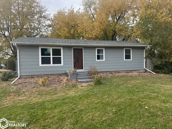 701 N 1st St, Mystic, IA 52574