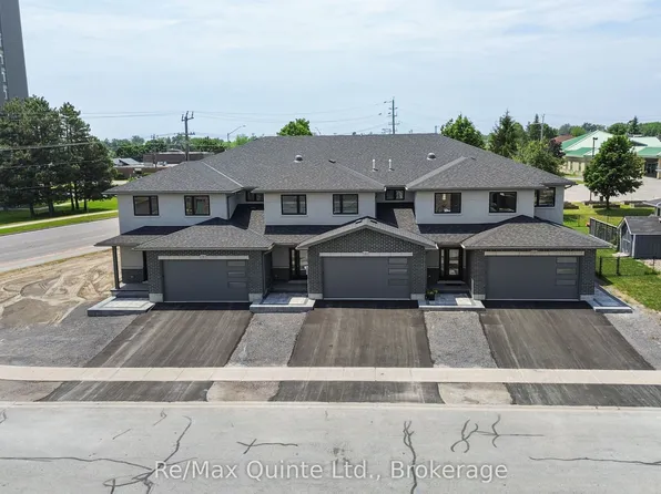10 Stinson Ave, Belleville, ON K8P 5N9