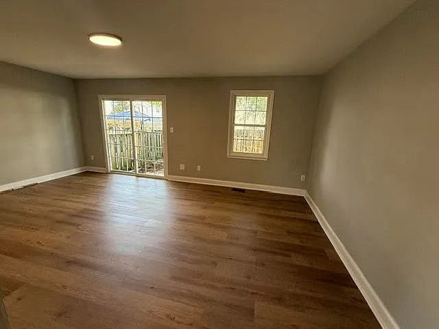 1777 Aberdeen Cir — Photo 8