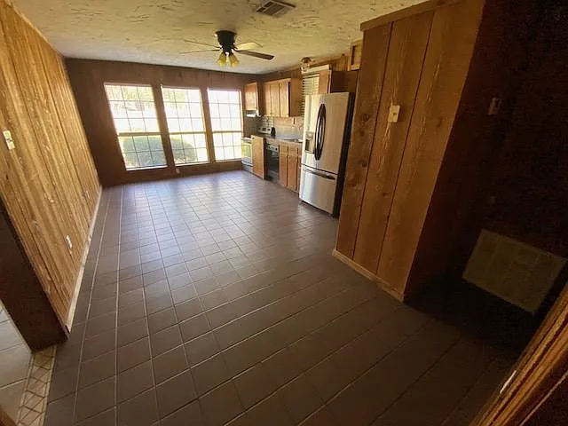 206 Tanya St — Photo 11
