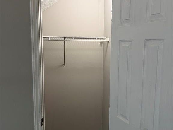 5th image of 2290 Salt Springs Pl