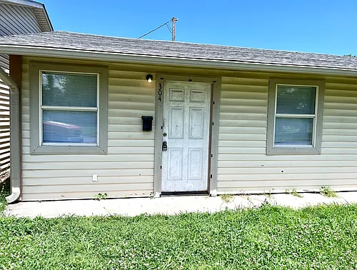 304 S B St Photo 1