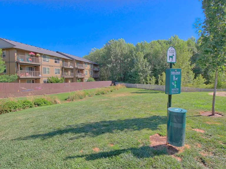 The Reserve at Hawk's Ridge — Photo 15