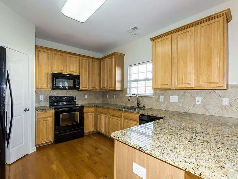 4059 Clover Rd NW — Photo 7