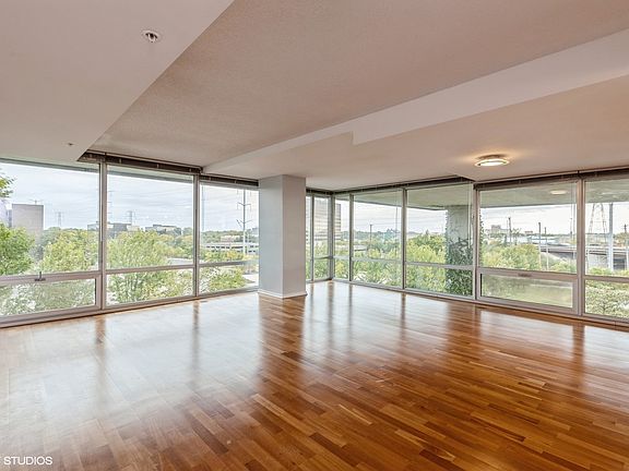 4th image of 9725 Woods Dr Unit 518