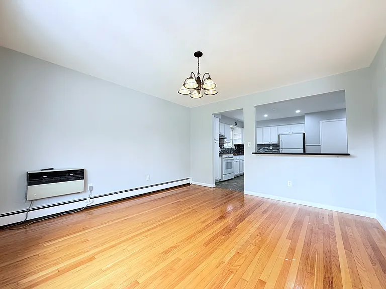 1229 Inwood Ter #2 — Photo 6
