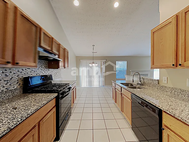 247 Rockingham Dr — Photo 9