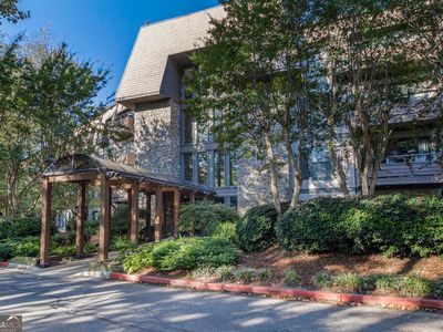 1303 Highland Bluff Dr SE UNIT 303, Atlanta, GA, 30339
