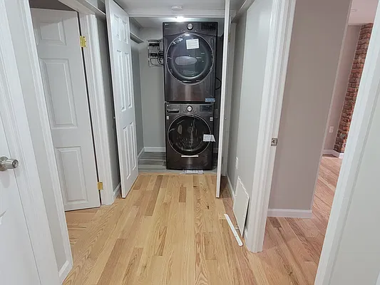 Rented by BLS Realty | media 18