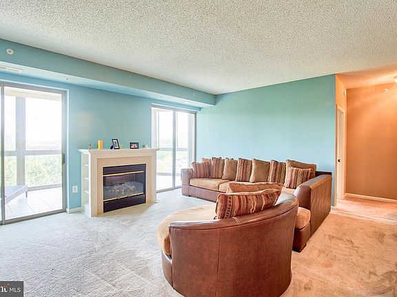 Large family room with fireplace