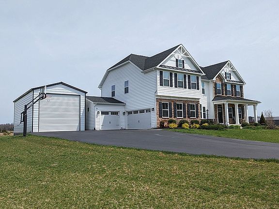 2nd image of 12826 Hazelwood Dr