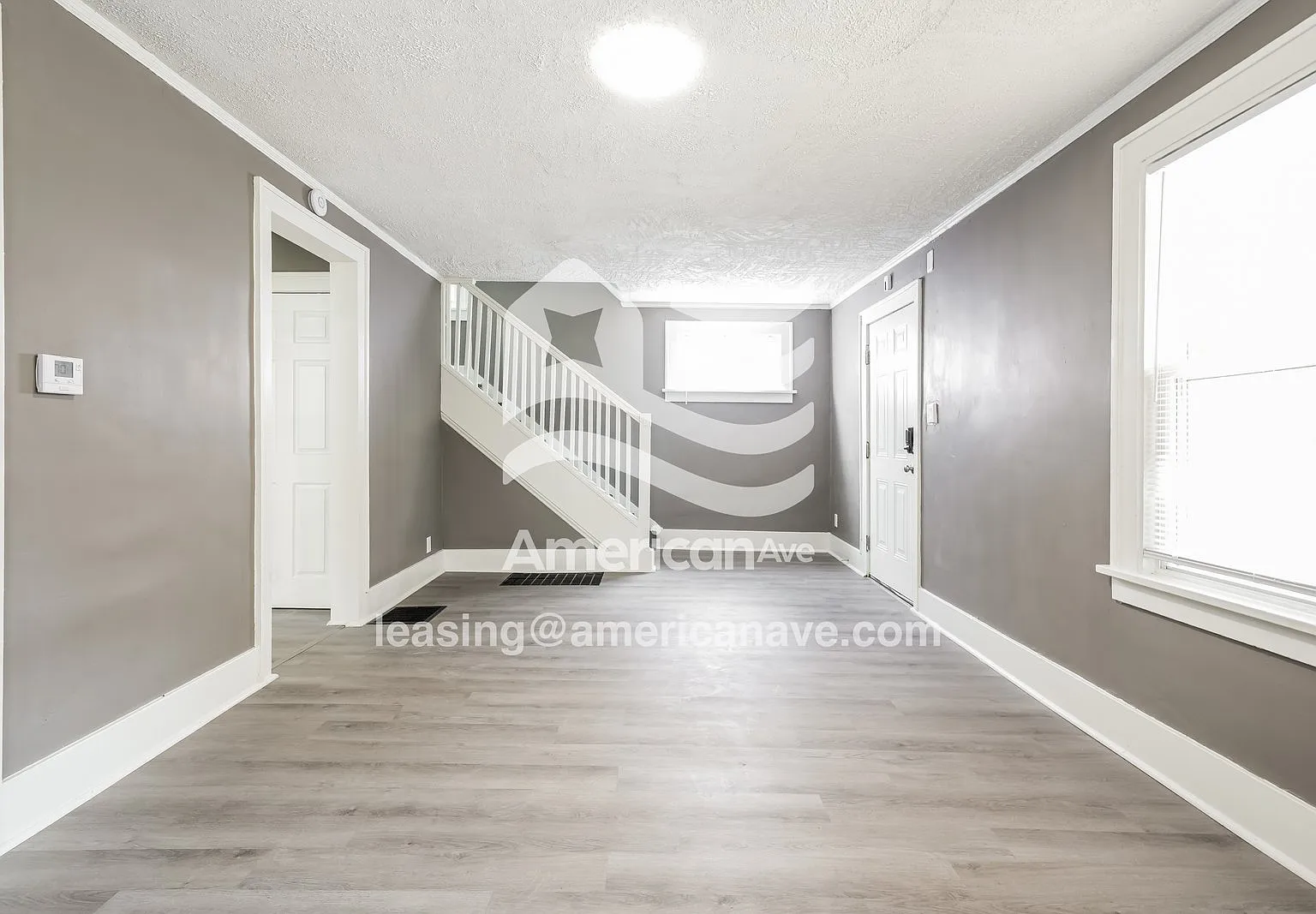 3 bed, 1.0 bath, 1274 sqft, $1,197 — Photo 3