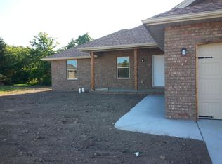 417 Walker Ln, Fair Grove, MO 65648