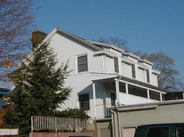 432 S Walnut St, Bloomington, IN 47401