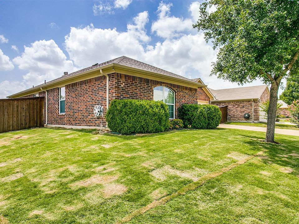 1st image of 7232 Fossil Lake Dr