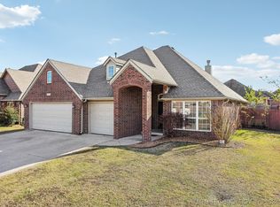 4905 E Commercial St, Broken Arrow, OK 74014