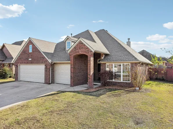 4905 E Commercial St, Broken Arrow, OK 74014