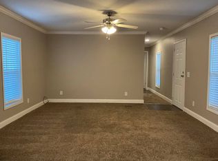 421 Squire Dr, Gainesville, FL 32607