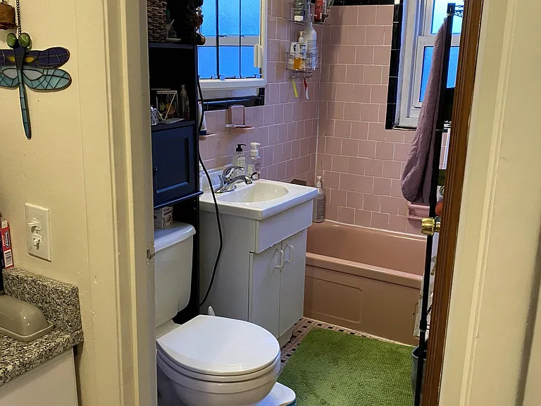 105 Chestnut St #1B — Photo 16