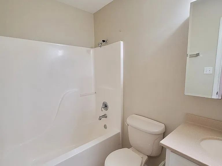 4804 Tradewinds Dr — Photo 9