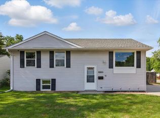 1218 Dorene Blvd, Carter Lake, IA 51510