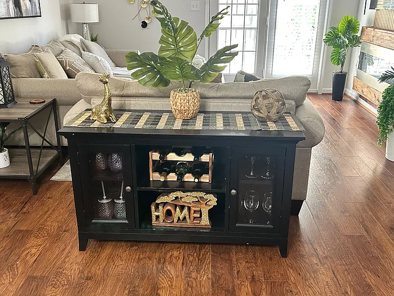 small wine bar