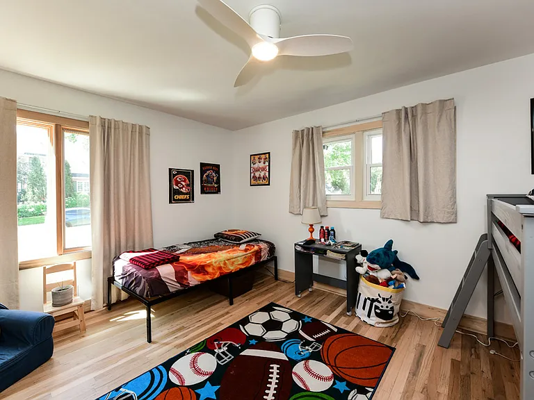 10526 Forrest Dr — Photo 18