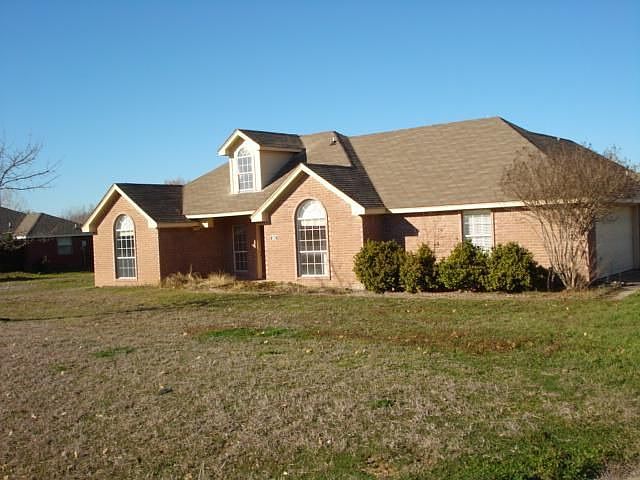 1st image of 3841 Willow Creek Dr