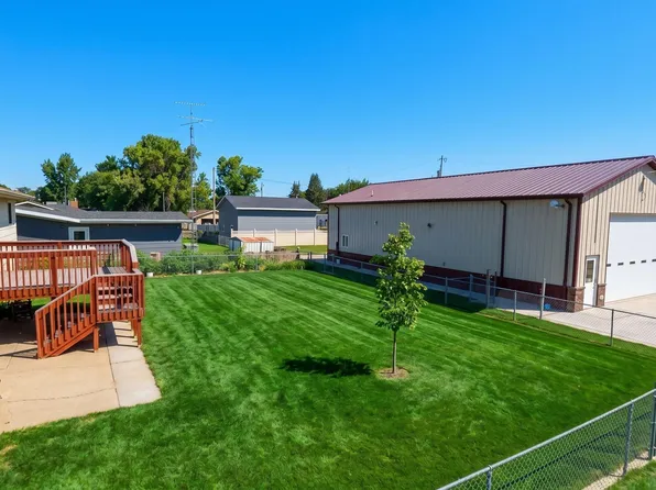 1519 N St, Cozad, NE 69130