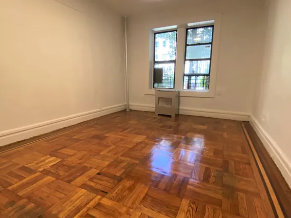 (undisclosed Address), Bronx, NY 10452