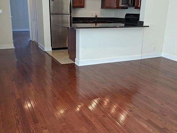 2nd image of 627 N 18th St APT 205