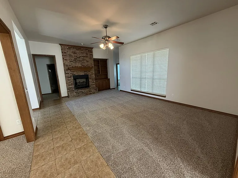 800 Windsor Pl — Photo 8