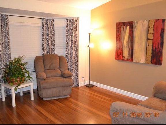 2nd image of 3711 S Queenspointe Ln