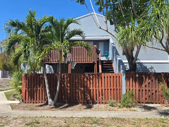 12 Crossings Circle #G, Boynton Beach, FL 33435