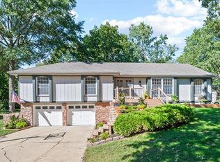 9932 Larsen St, Overland Park, KS 66214