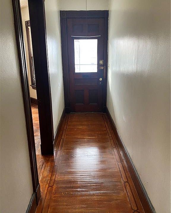 2nd image of 123 Maple St Floor 1