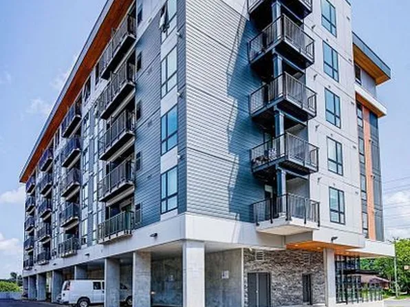 312 Erb St W #205, Waterloo, ON N2L 1W3