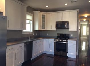 686 E 8th St APT 2A, South Boston, MA 02127