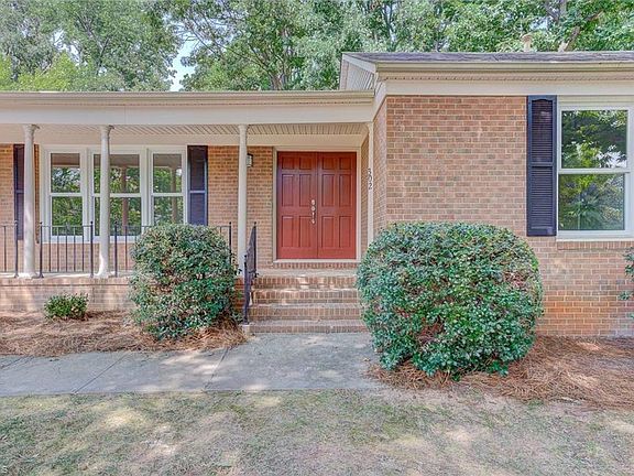 2nd image of 302 Village Ln