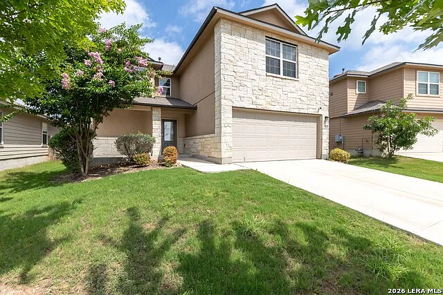 3 bed, 2.5 bath, 2241 sqft, $2,100 — Photo 2
