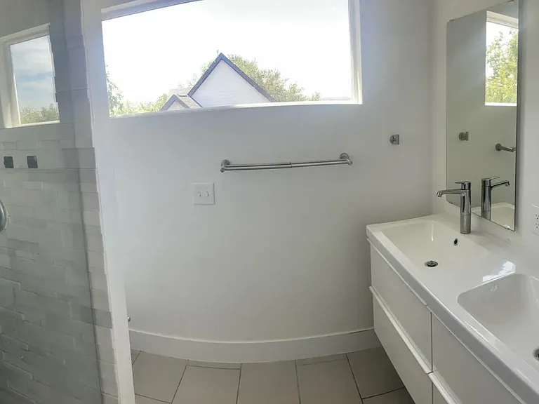 3409 Pennsylvania Ave — Photo 22