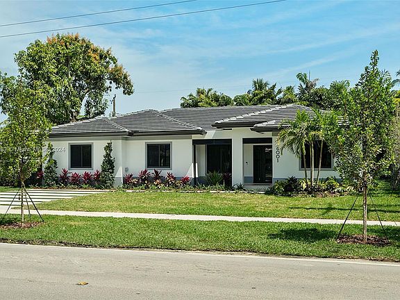 2nd image of 6001 SW 62nd Ave