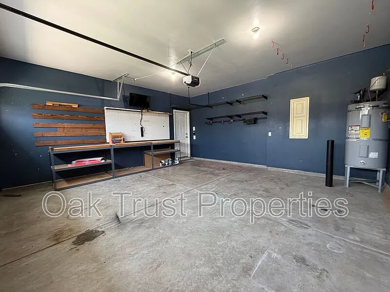 701 Greymohr Ln — Photo 24